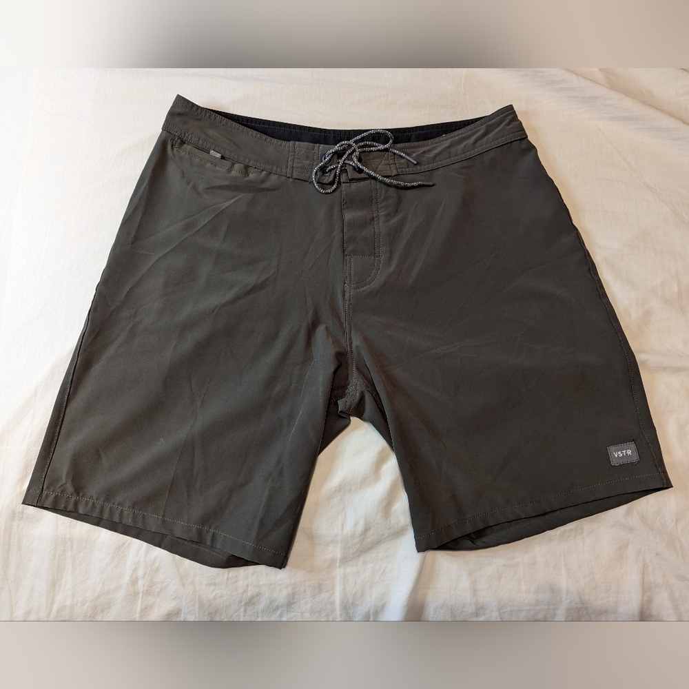 Olive VSTR board shorts - 32 size